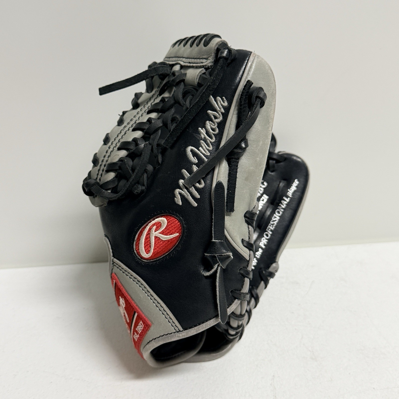 Rawlings Heart of the Hide PRO200-4BG 11.5” Baseball Glove RHT Pro Grade Rawlings Heart of the Hide PRO200-4BG 11.5” Baseball Glove RHT Pro Grade