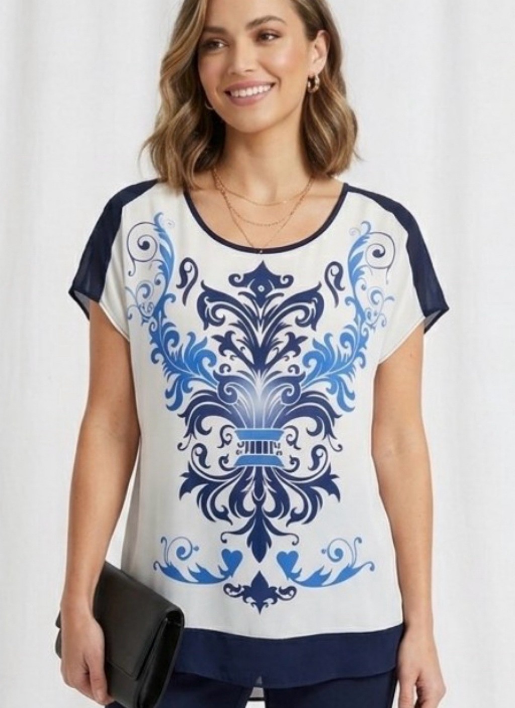 Bianca Nygard Blouse White Blue Floral Print Top woman’s size M 2037