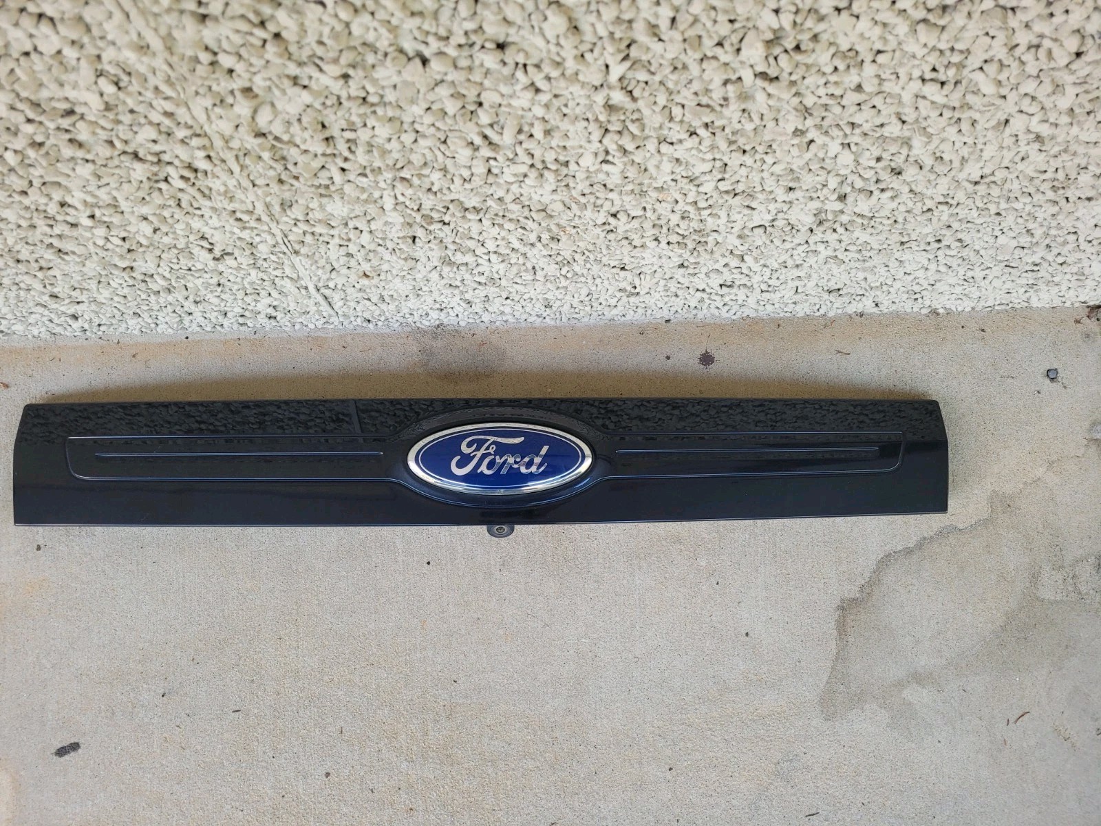2011-14 Ford Edge Tailgate Moulding Panel Trim With Camera OEM 