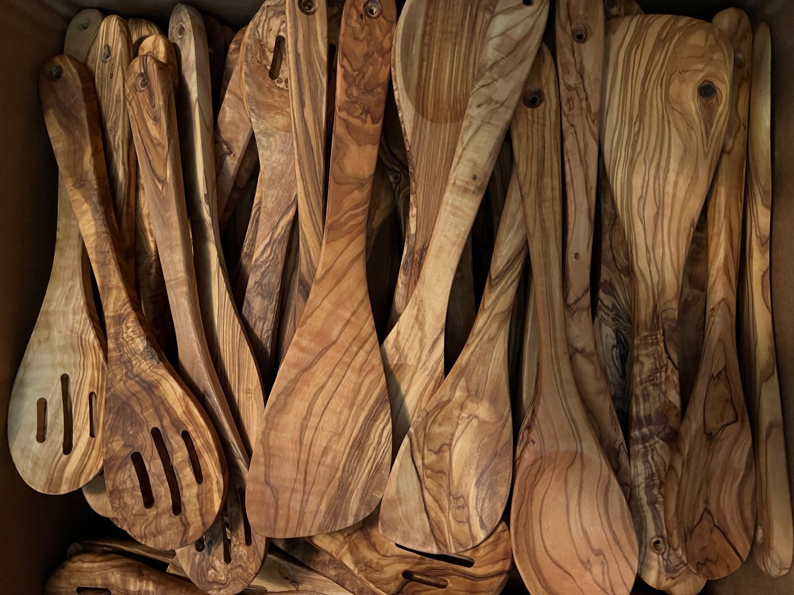 Olive Wood Kitchen Utensils, Spoons/Spatulas 11.5 in. Assorted Set of 5 Pieces. Olive Wood Kitchen Utensils, Spoons/Spatulas 11.5 in. Assorted Set of 5 Pieces.
