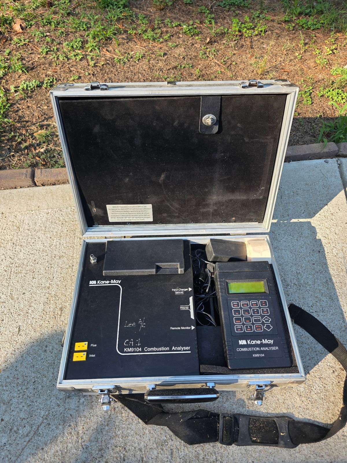 Kane-May KM9104 Combustion Analyser Portable Kit Case Probes Cables RS232 Used