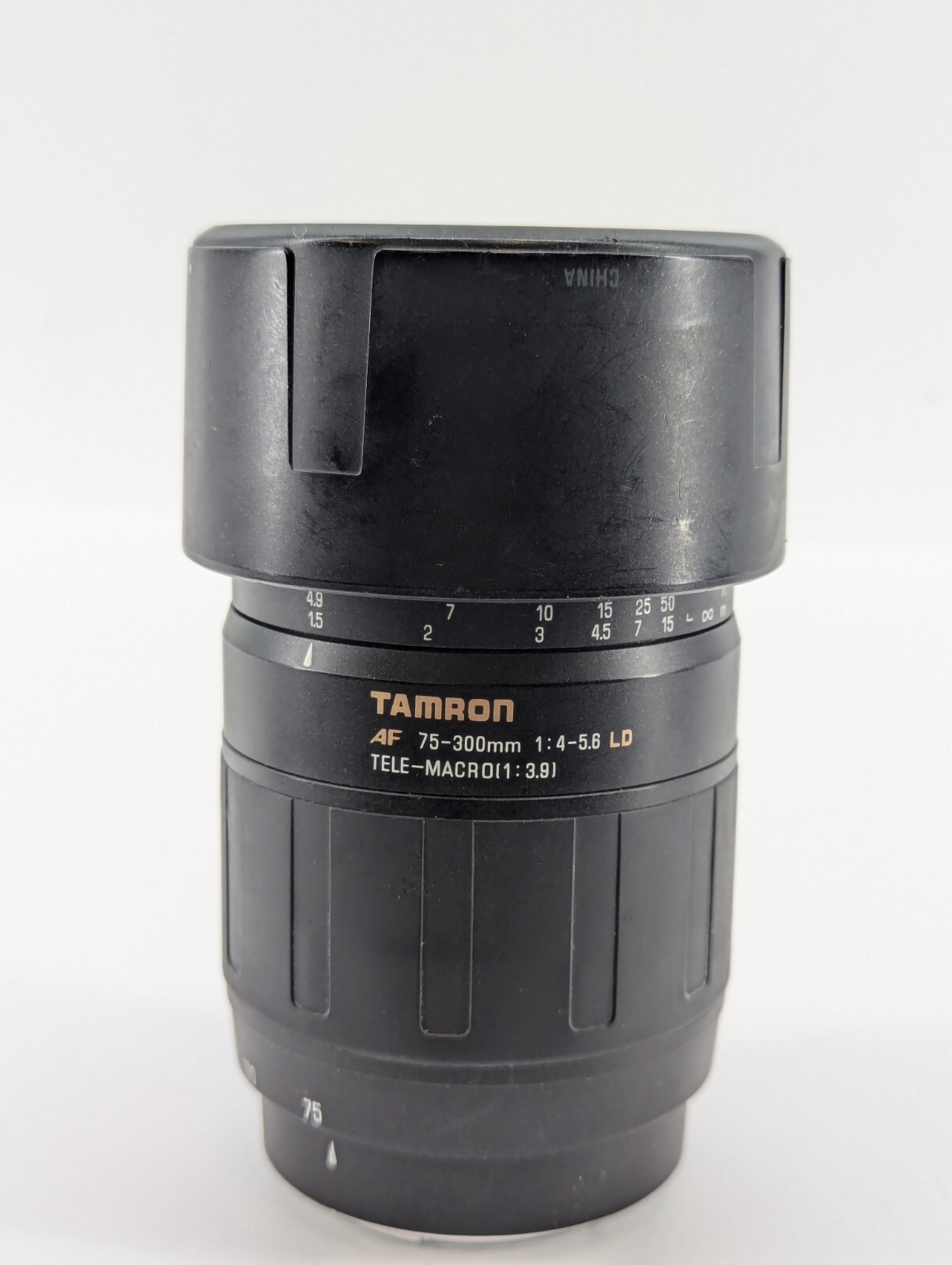 Tamron 75-300mm tele-macro lens