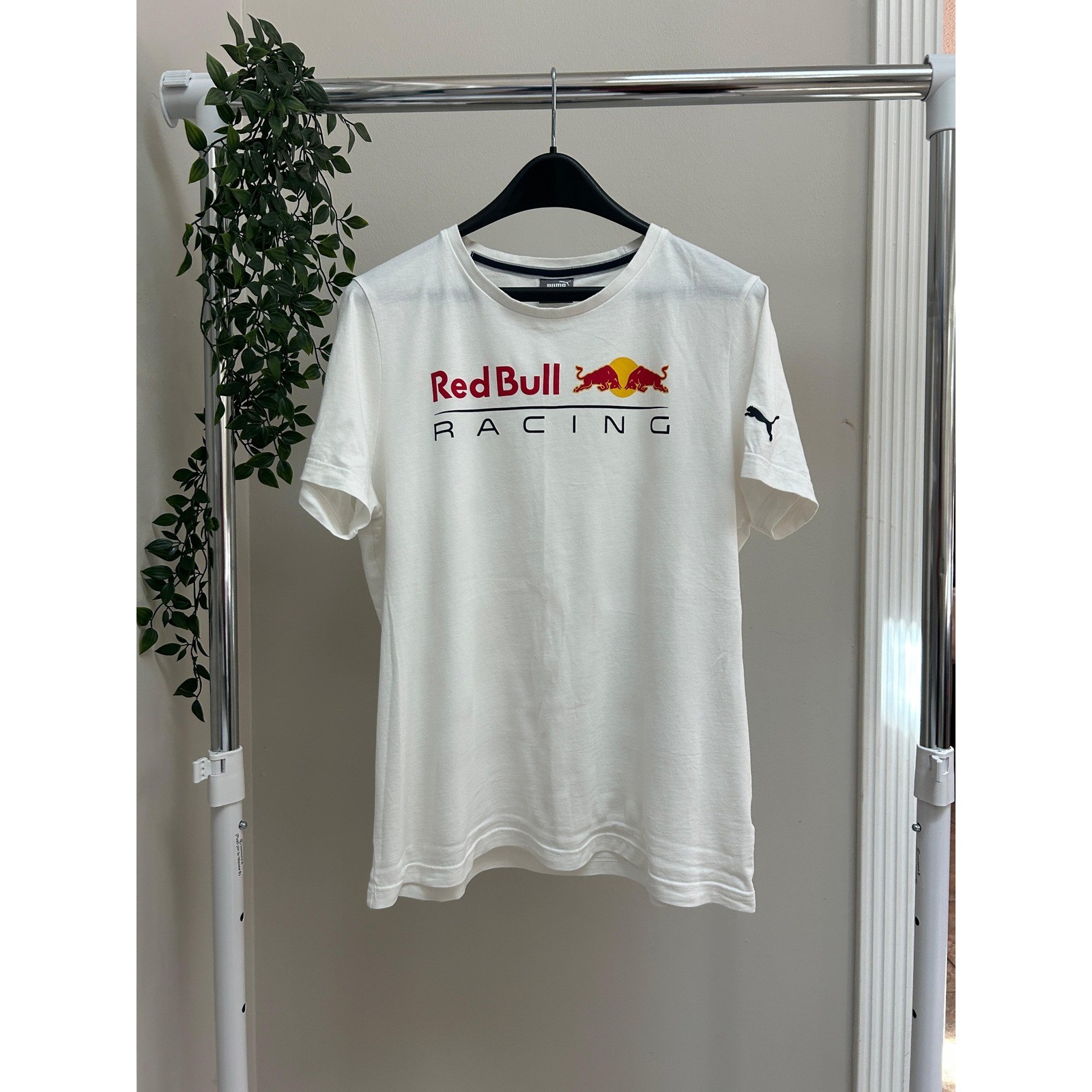 Gently Used Puma Red Bull Racing Graphic T-Shirt White Mens M B20051