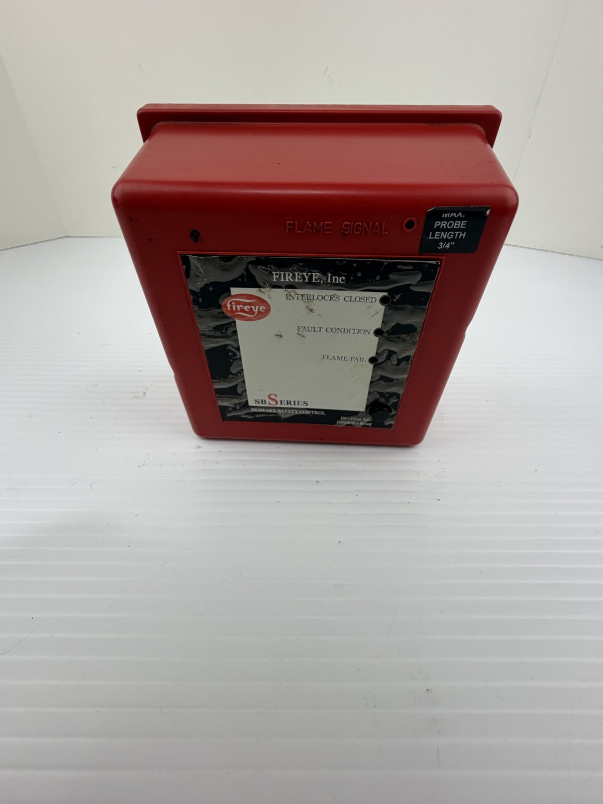 Fireye SB560532AA Veri-Flame UV Flame Safeguard Control 120V 5605-32