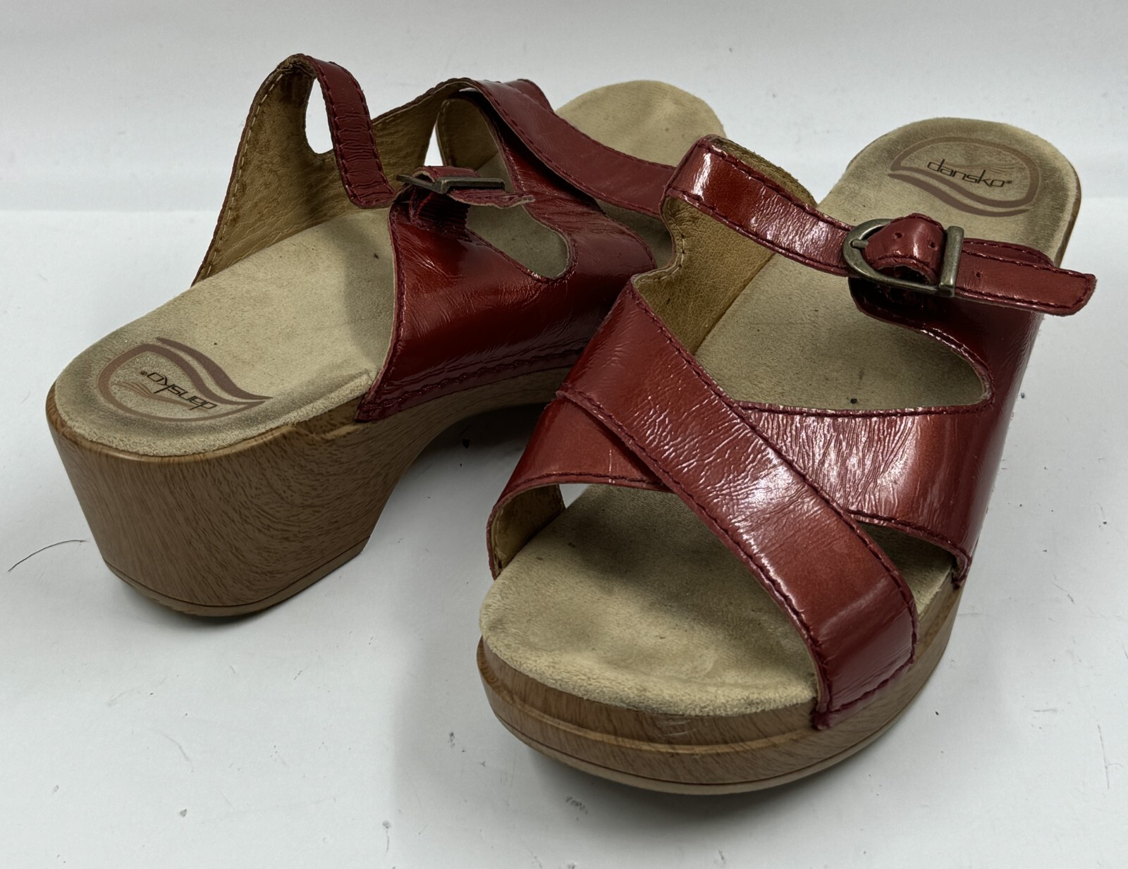 Dansko Sela Sandals Women\'s Size 8.5 Red Leather   Slide On Sandals Shoes