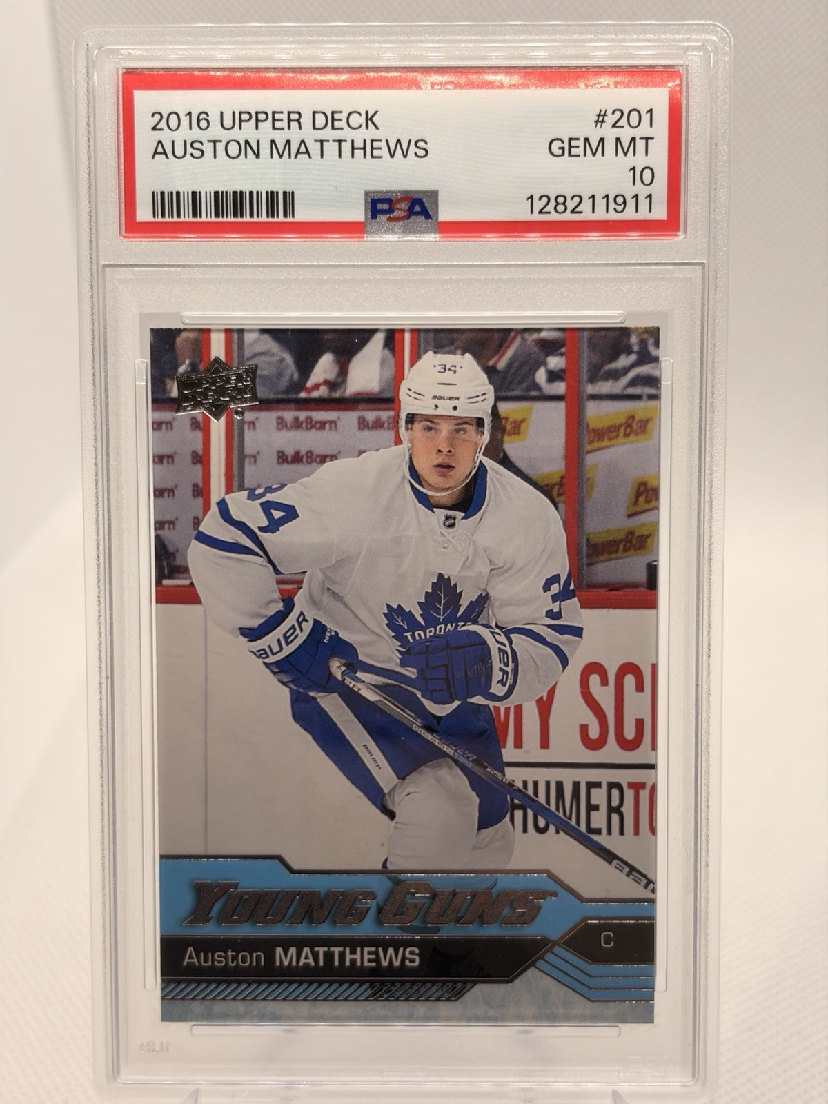 2016 Upper Deck Young Guns #201 Auston Matthews RC Rookie Gem Mint PSA 10