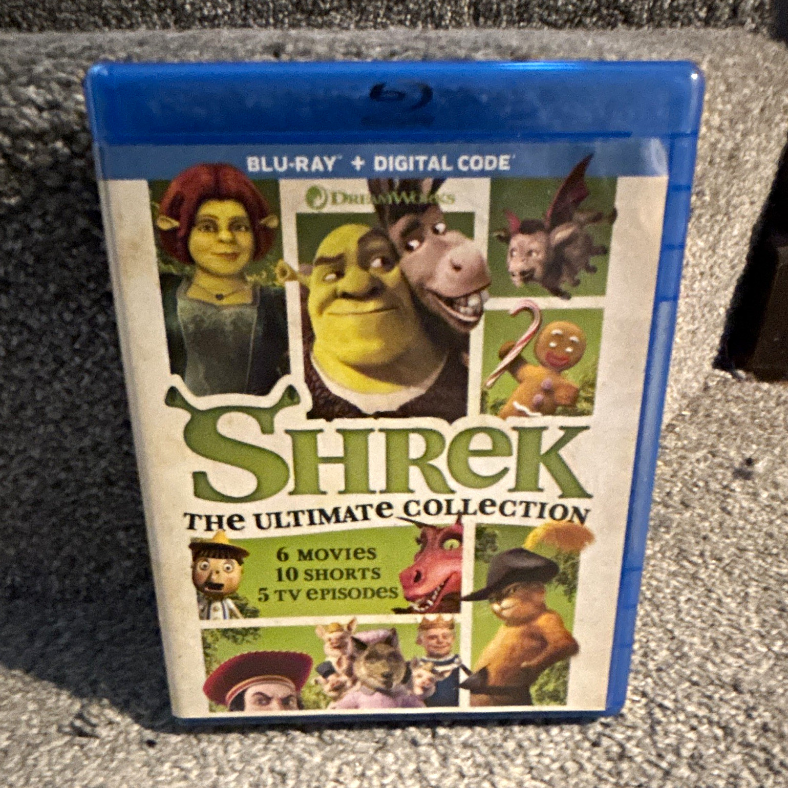 DreamWorks Shrek: The Ultimate Collection Blu-ray Box Set w/ Digital Copy (6)
