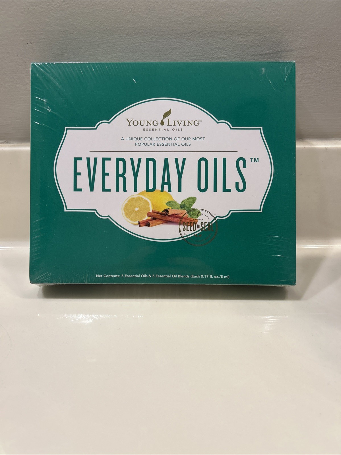 Young Living Essential Oils 3695 Essential Oil Collection