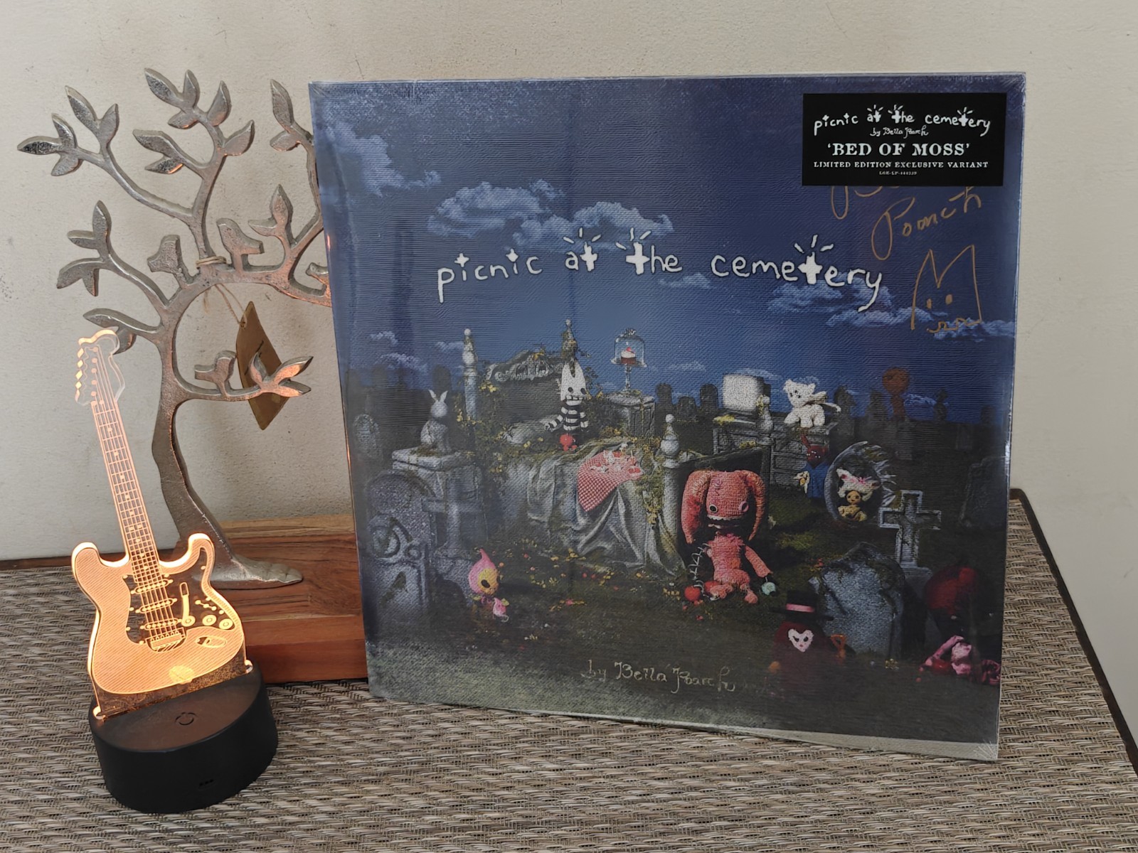 Bella Poarch *SIGNED JACKET* Picnic at the Cemetery Moss Vinyl Record SEALED