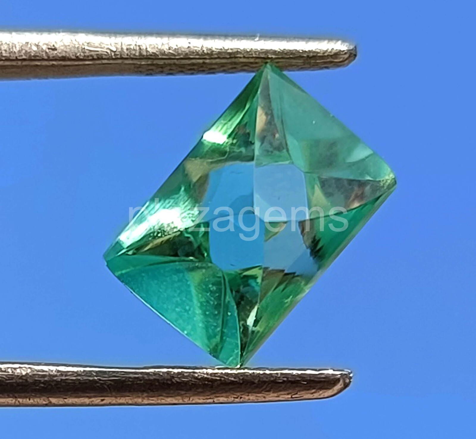 5.00 Carat Lab-Grown Raw Greenish Diamond CVD VVS1 Clarity Loose Gemstone 5ADP