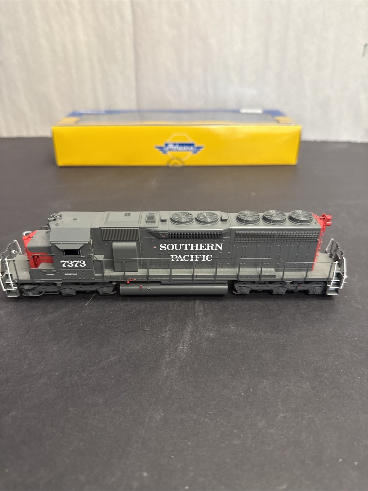 Athearn HO ATH87223 Southern Pacific SD40R 7373 LED Athearn HO ATH87223 Southern Pacific SD40R 7373 LED