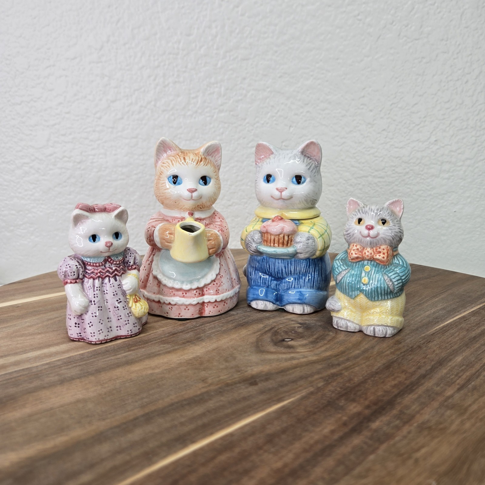 VTG Avon Country Purr-fection Ceramic Cat Creamer Sugar Salt Pepper Set 4pc 