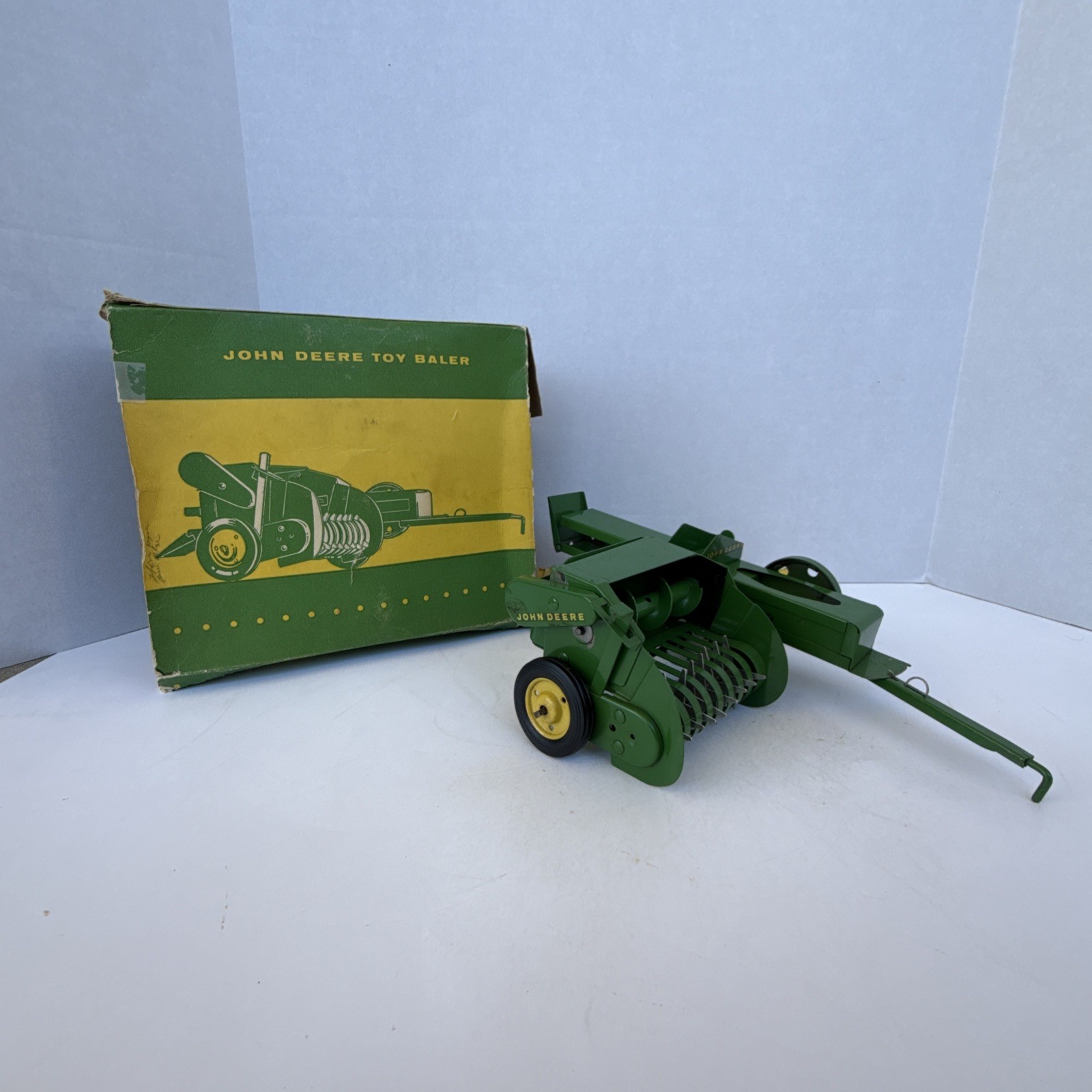 Vintage Original Eska 1/16 John Deere Baler w/ box Vintage Original Eska 1/16 John Deere Baler w/ box