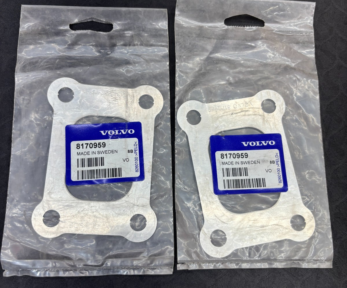 Lot of 2x Volvo 8170959 Gasket Exhaust Manifold