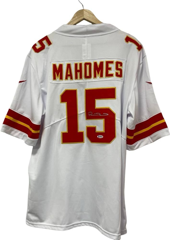 Patrick Mahomes Signed Kansas City Chiefs #15 Jersey NFL Beckett COA Patrick Mahomes Signed Kansas City Chiefs #15 Jersey NFL Beckett COA