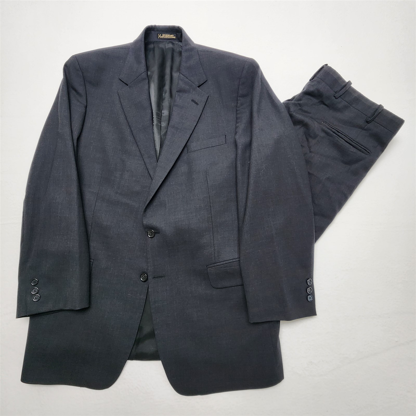Vtg Corbin 44L 36x32 Dark Gray 100% Wool Old Money Strong Shoulder 2Btn 2Pc Suit