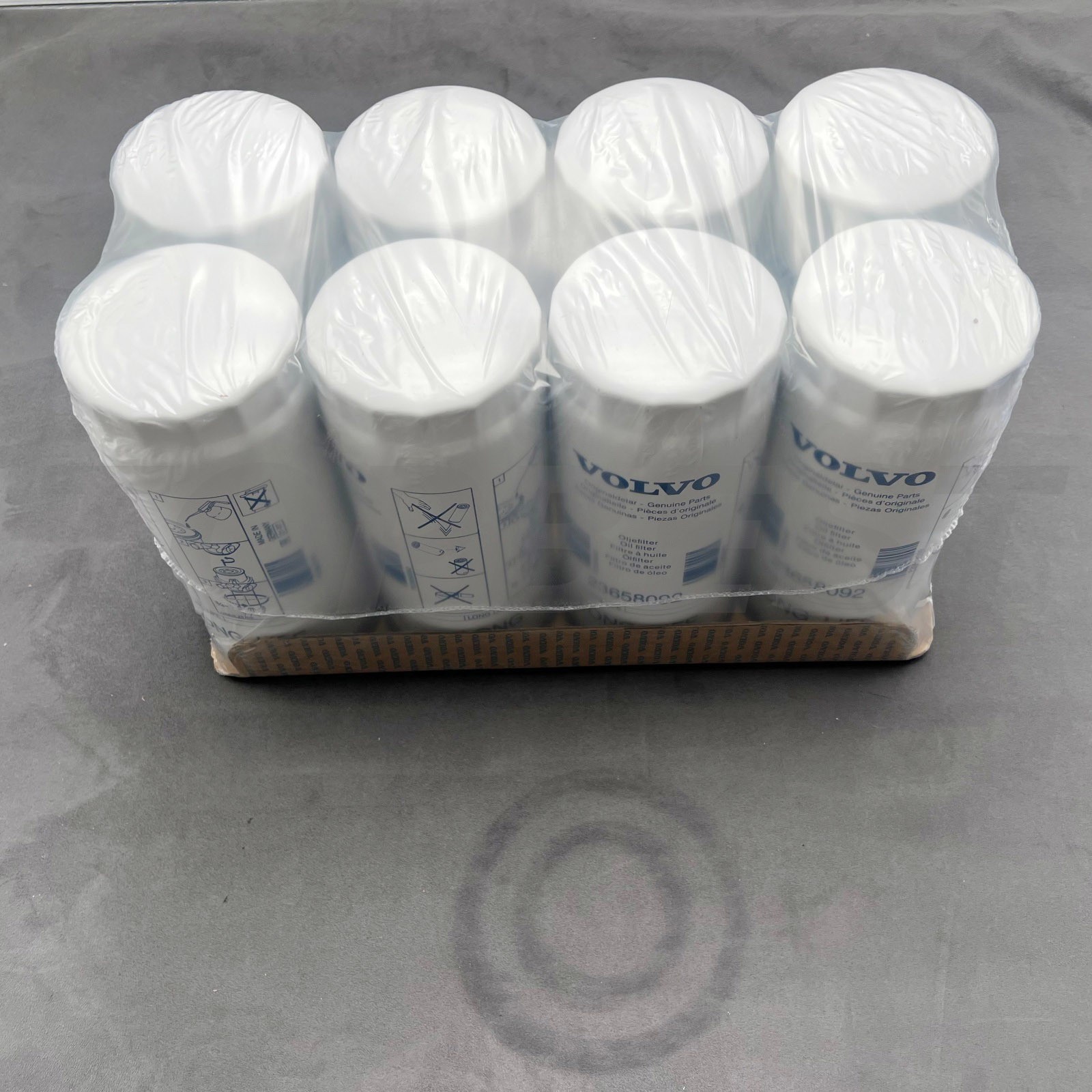 New 8 PCS Oil Filter 23658092 for Volvo Trucks New 8 PCS Oil Filter 23658092 for Volvo Trucks