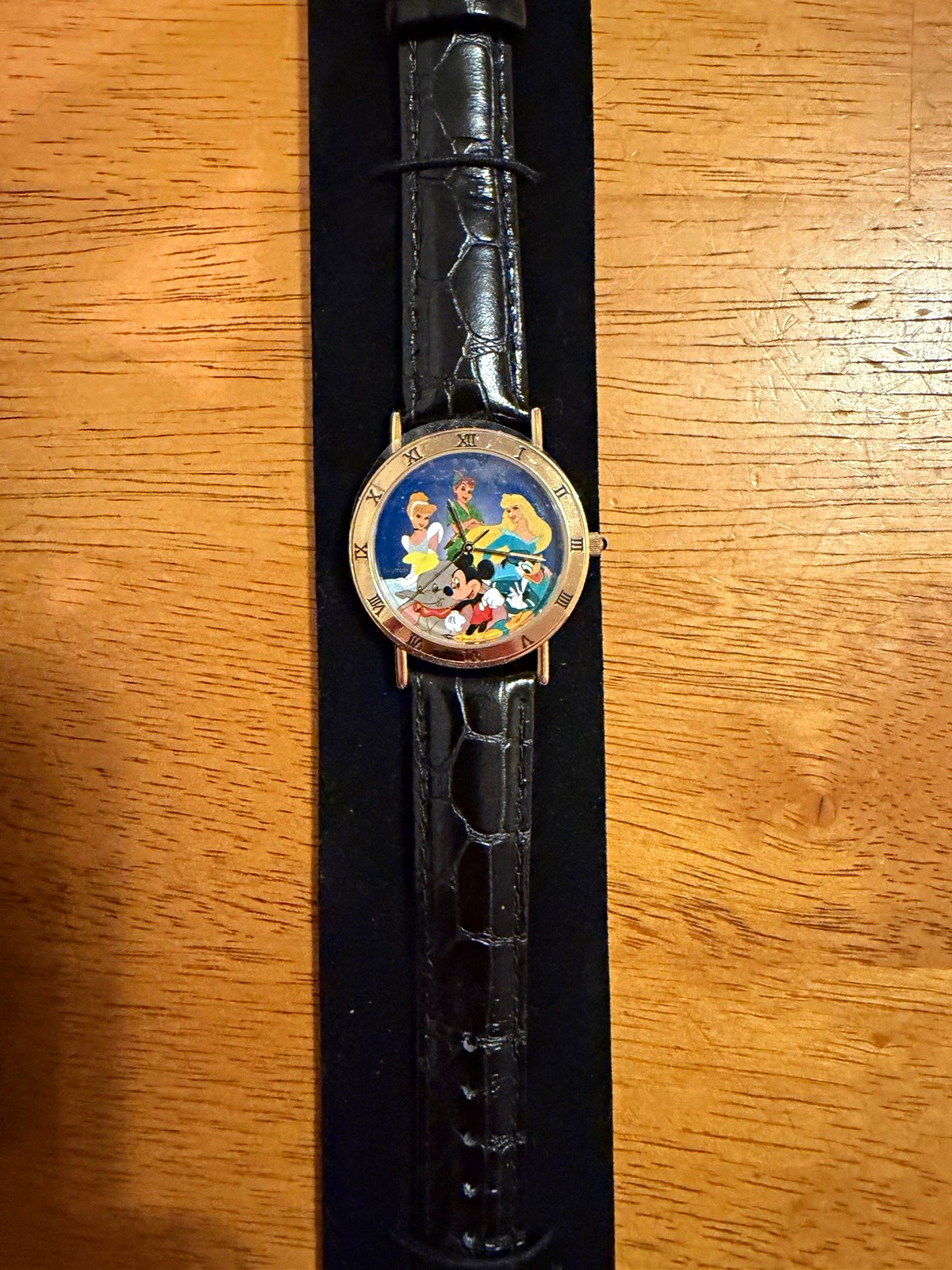 Collectors: 51 of 150 Disney Mickey Mouse Limited Edition Watch w/ COA and Case