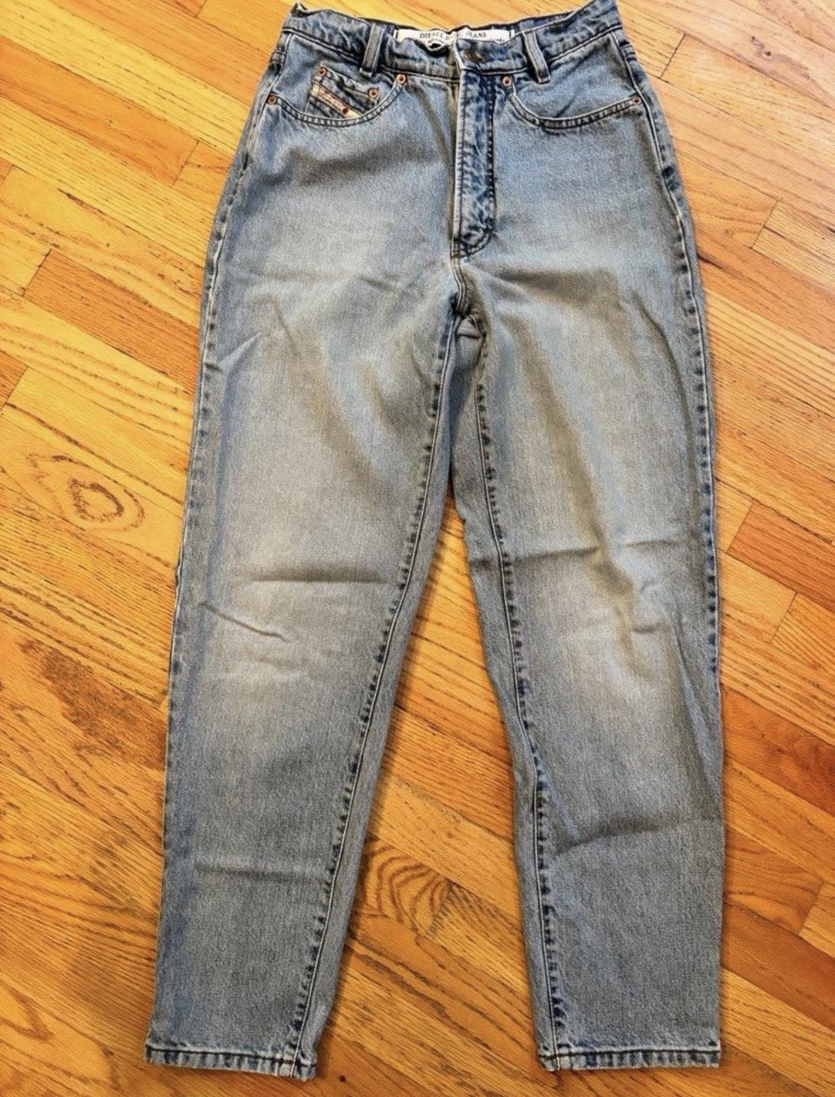 Diesel Basic Jeans Straight Light Wash Blue Denim Cotton Mid Rise Zip Button Diesel Basic Jeans Straight Light Wash Blue Denim Cotton Mid Rise Zip Button