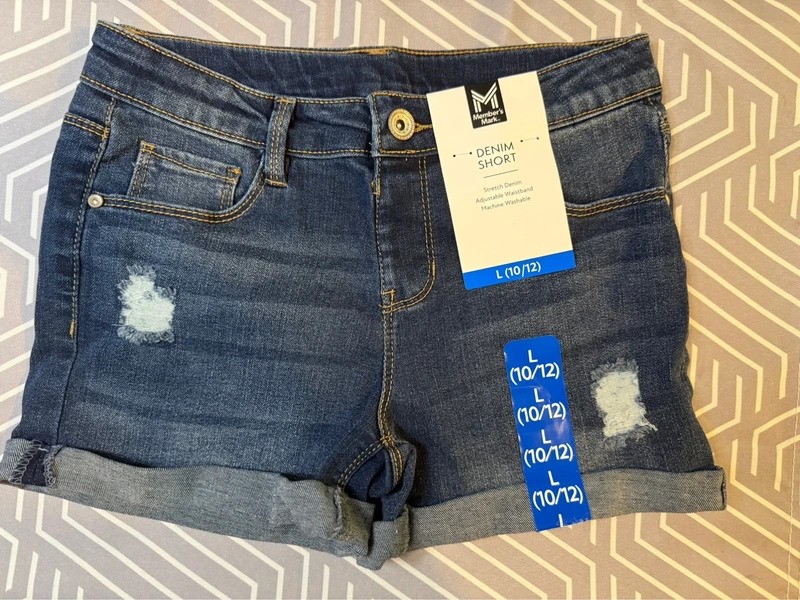 Member’s Mark Girls 10/12 Distressed Denim Shorts NWT