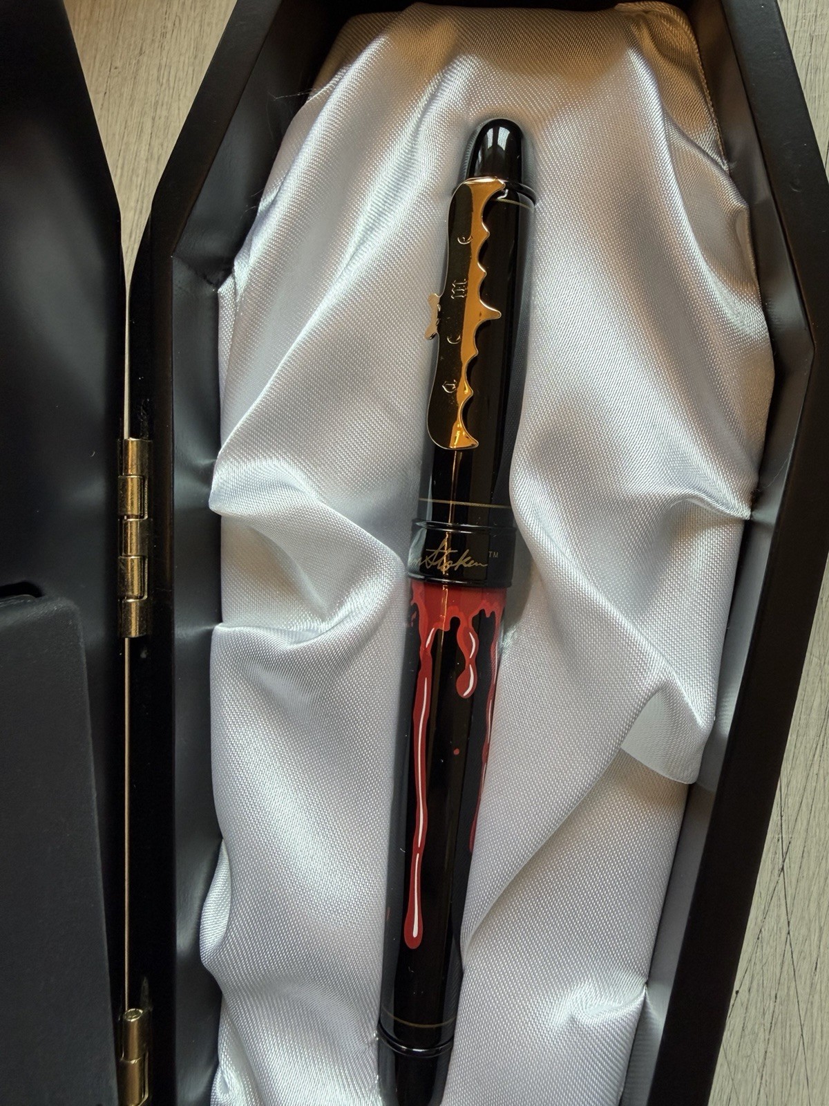Bram Stoker Dracula Limited Edition Pen Set 148/999 2012 Coffin Box Book new