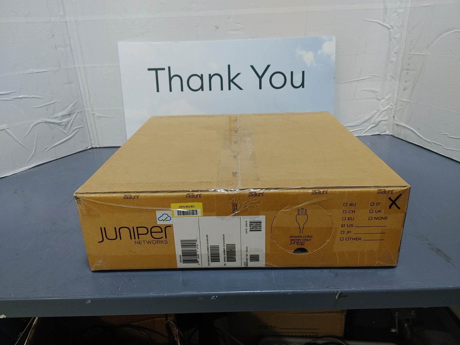 New Juniper Networks EX3400-48P 48-Port PoE+ 4-Port SFP+ Ethernet Switch Sealed