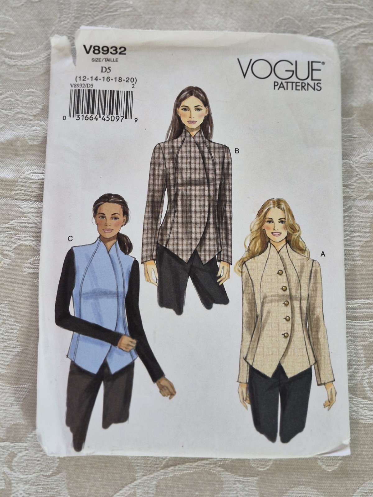 Vogue V8932 Misses Jacket Vest Sewing Pattern Size 12-20 D5 
