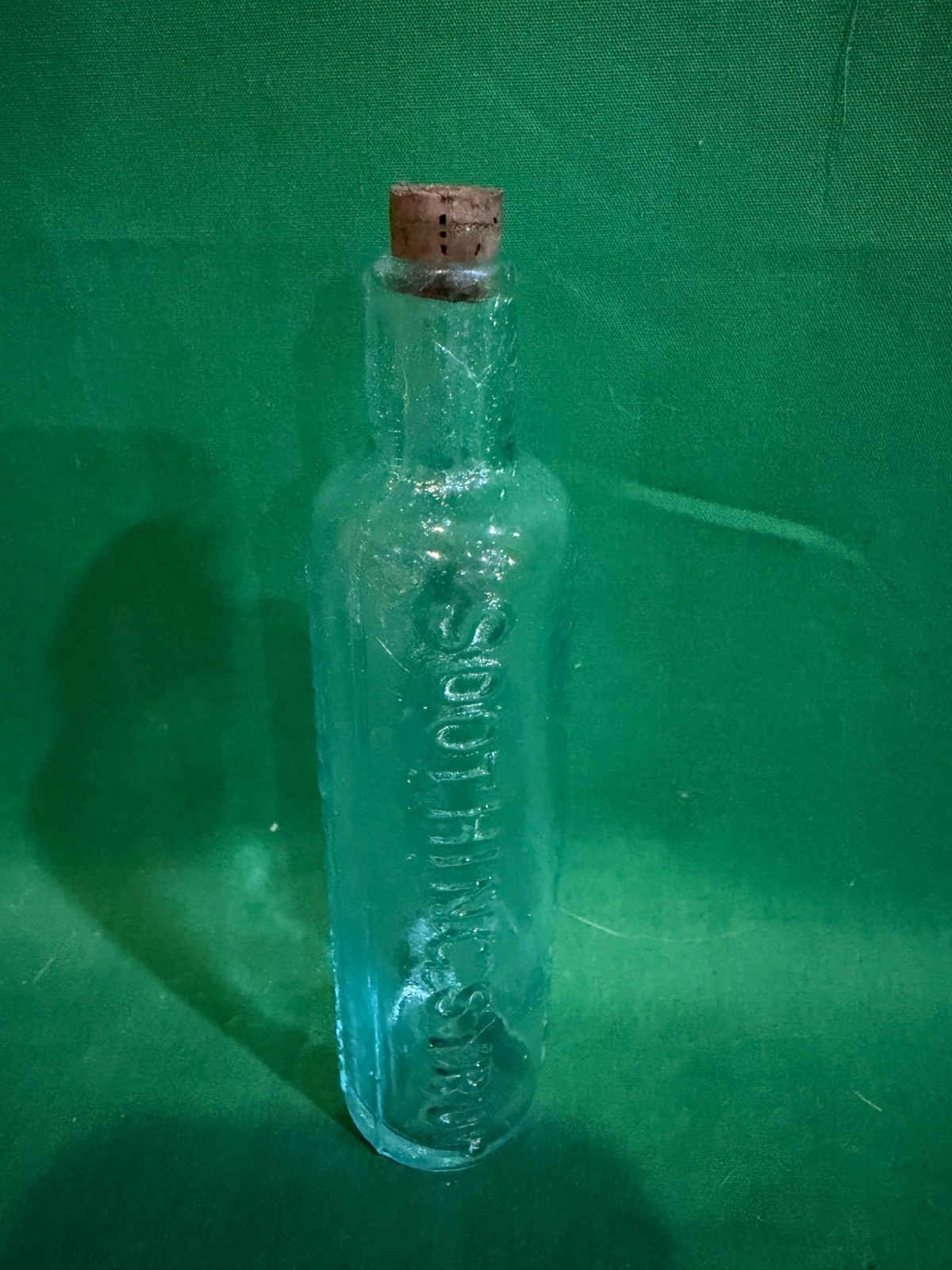 Vintage  Mrs Winslow\'s Soothing Syrup Curtis & Perkins Bottle B7 BX70