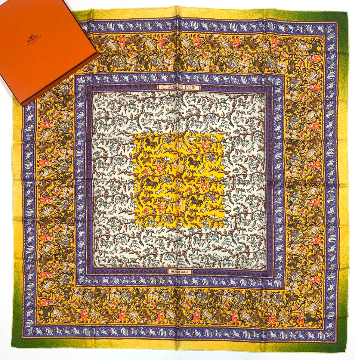 Hermes Scarf 90cm \'Chasse en Inde\' Mint Cond Michel Duchene Carre Yellow Green