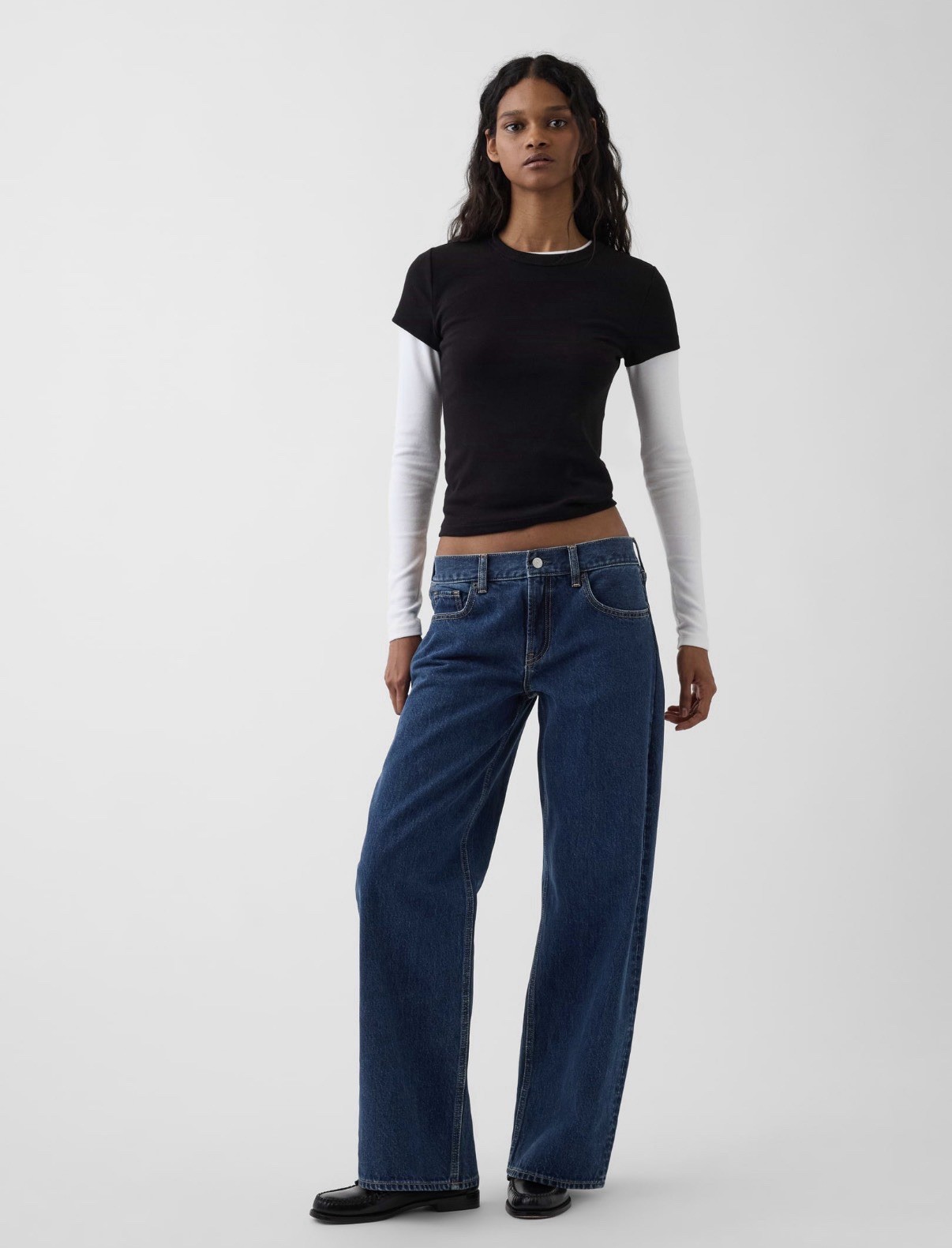 Gap x Hailey Bieber 1996 Low Rise Loose Jeans 27/4R Medium Indigo NWT SOLD OUT