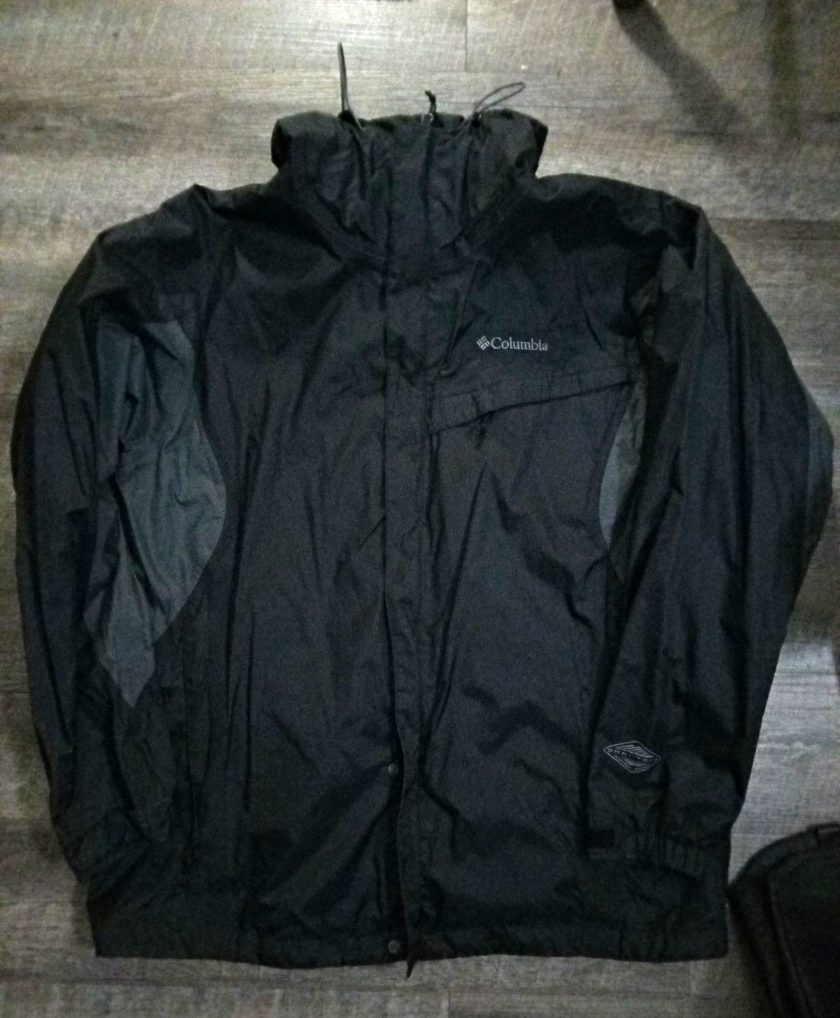 Columbia Men’s 2XL Black Nylon Full Zip Jacket Stand-Up Collar Logo 44\ Columbia Men’s 2XL Black Nylon Full Zip Jacket Stand-Up Collar Logo 44\