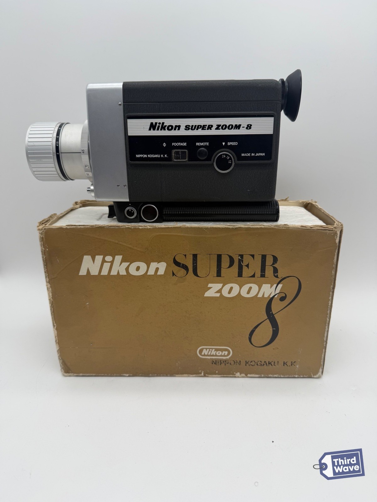 Nikon Super Zoom-8 8mm Zoom Reflex Movie Camera Manual Focus w/ Box