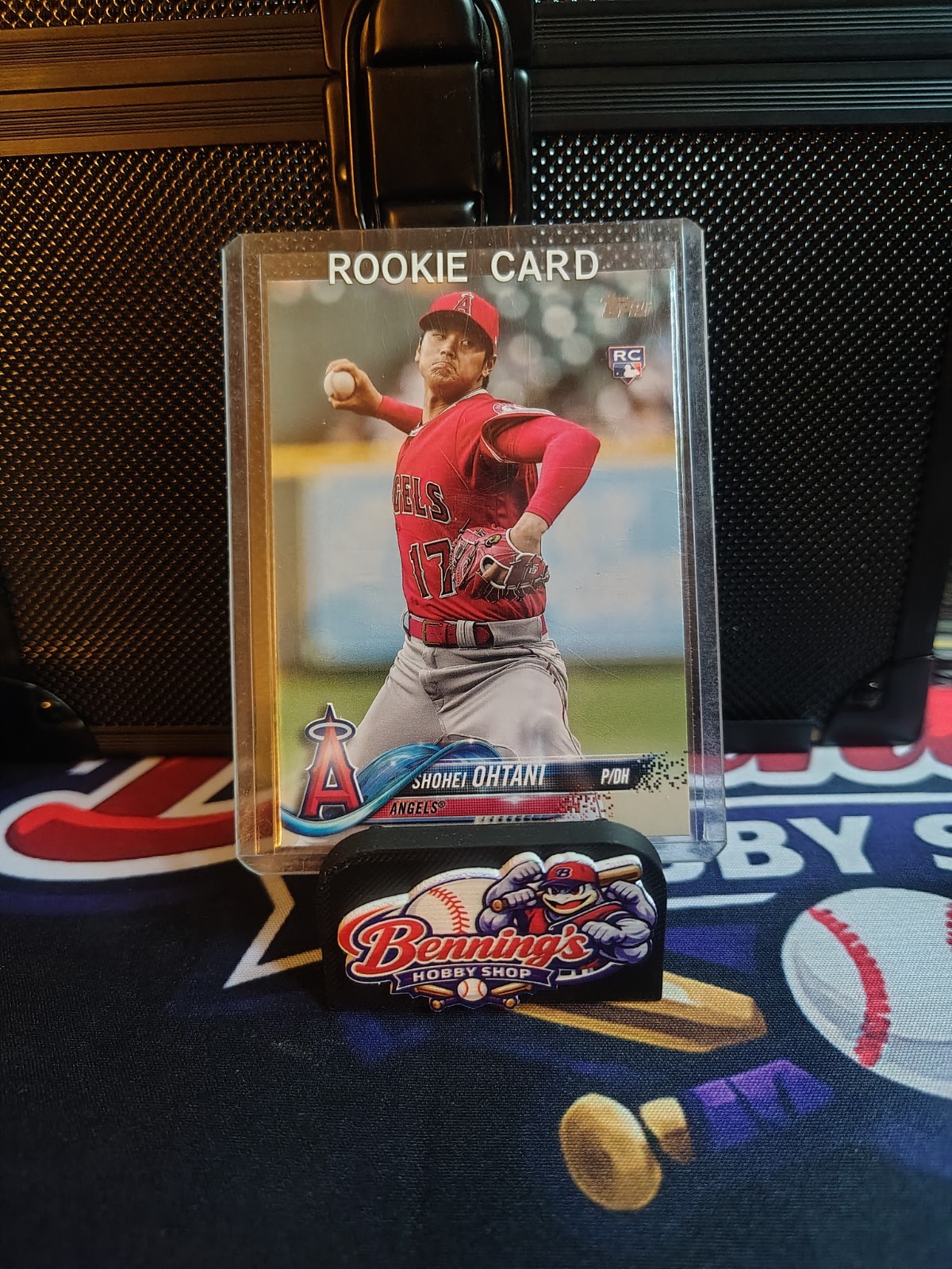 2018 Topps Update Series - Shohei Ohtani #US1 Pitching, Red Jersey (RC)