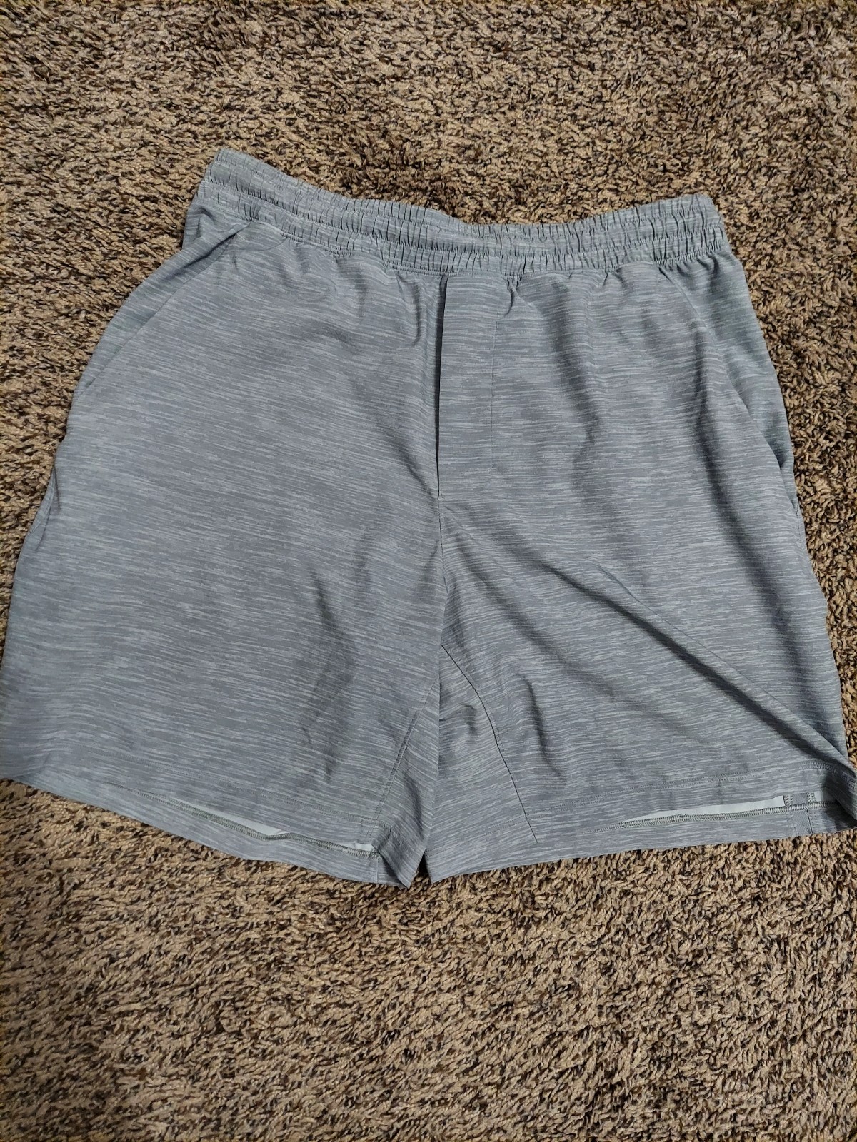 Lululemon Men\'s Athletic Gym Shorts Gray Medium Linerless Used