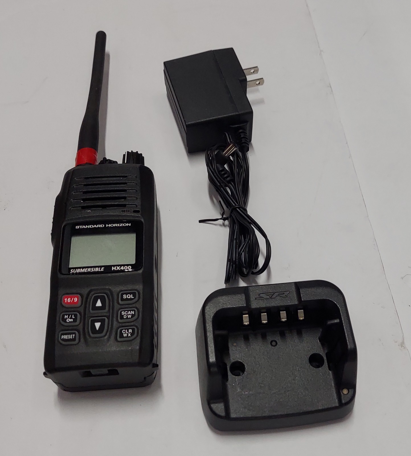 Standard Horizon HX400 Submersible VHF Handheld Marine Radio Black Standard Horizon HX400 Submersible VHF Handheld Marine Radio Black