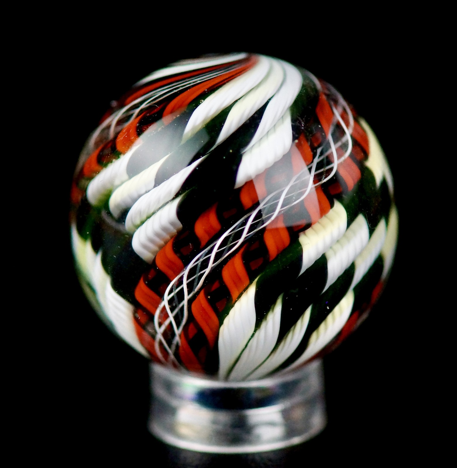 Bryan Trillas Glass Marble/Filigree 14 Cane Pattern/UV/B&W with Red/1.0-1.1in