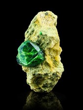Natural Demantiod Green Garnet Beautiful Pieces Beautiful Termination 14Grams picture