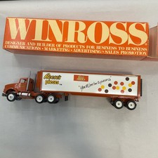 Winross Reese’s Pieces Truck 1992 Hersey’s Rochester, NY New With Box picture