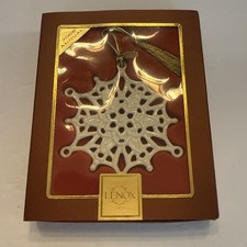Lenox 2008 Snowflake Porcelain Christmas Ornament with Box- NIB picture