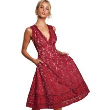 Lulus NWT Women's Kiss Kiss Burgundy Lace Sleeveless Midi Dress, Size M picture