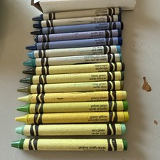 Lot Of 15 Crayola Crayons Retired Discontinued Rare Shades of Green and Blue picture