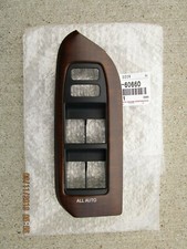 10-19 TOYOTA LAND CRUISER PRADO FRONT RIGHT SIDE MASTER WINDOW SWITCH BEZEL TRIM picture