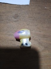Shopkins Season 4 Dry-anne #02 Rare Yellow Vinyl Figure picture