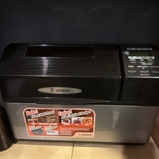 Zojirushi BB-CEC20 2 lb Bread Machine 700W LCD Timer Jam Window Black/Silver picture