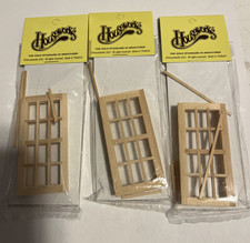 Houseworks Standard 12 Light Window 1/24 Scale H5024  picture