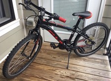 Fuji Dynamite Black/Red Mountain Boys and Girls Bike 24