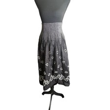 Lapis  by Anthropologie Midi Skirt Women's OS Black  Smocked Embroidered A097 picture