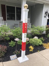 Saratoga Race track,Churchill Downs, Belmont race track finish line Pole picture