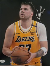 Luka Doncic Signed Los Angeles Lakers  Autographed 8x10 Photo w/COA picture