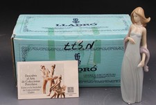 Vintage Lladro #5487 Ingenue w/ Original Box 1988 Innocent Young Woman picture